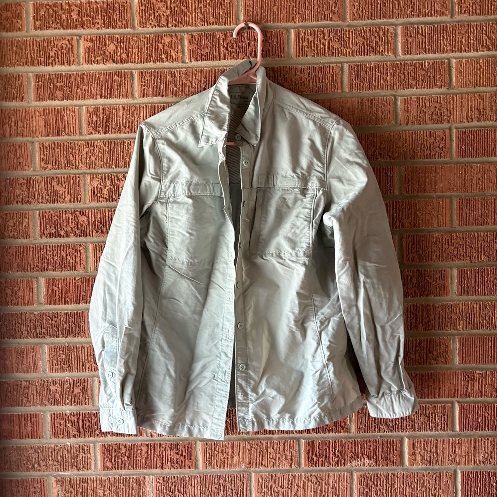 L.L Bean Tan Lined Netted Men’s Button Down Shirt Size Medium
